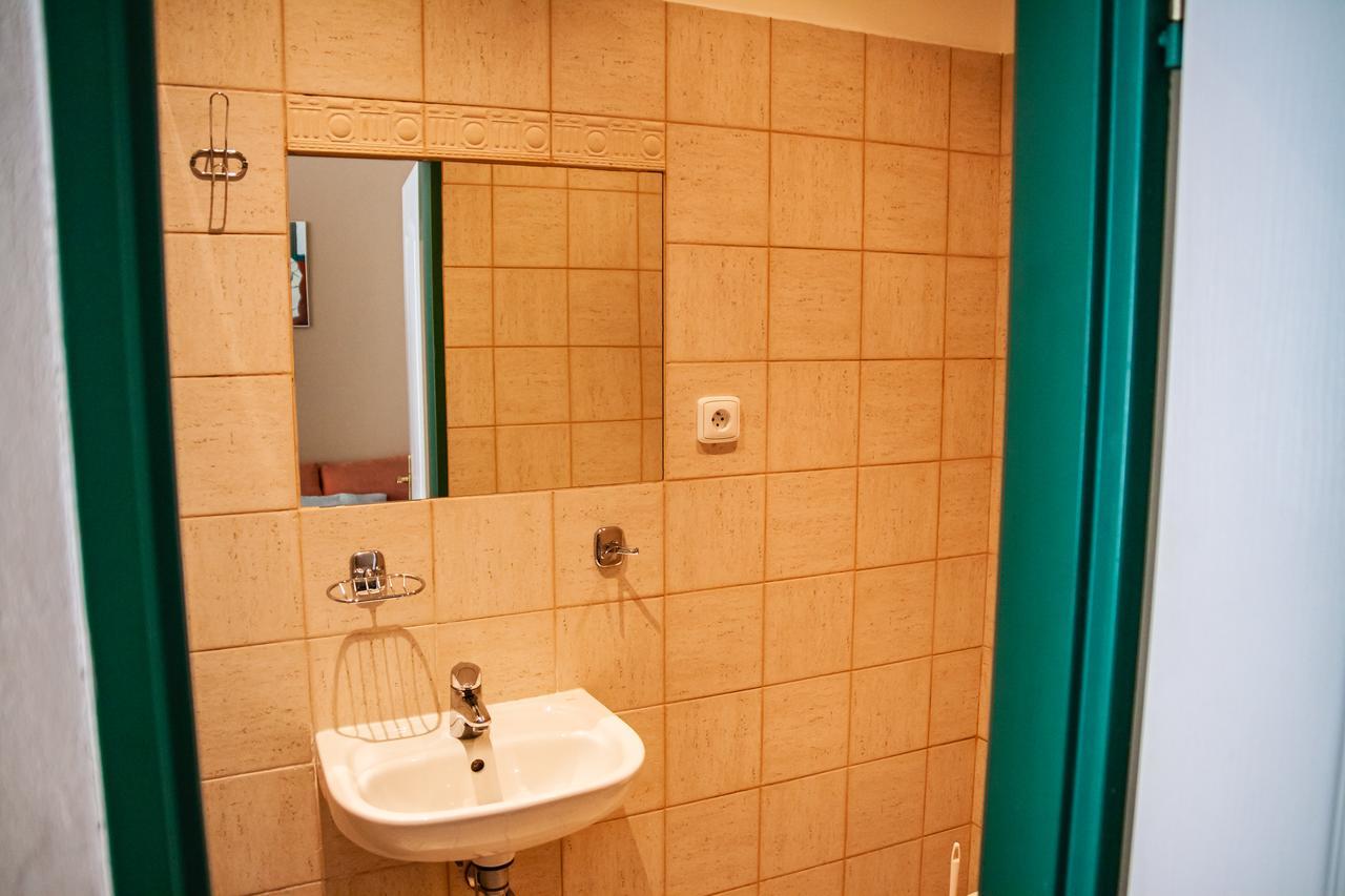 Hotel Sunflower Prag Exterior foto