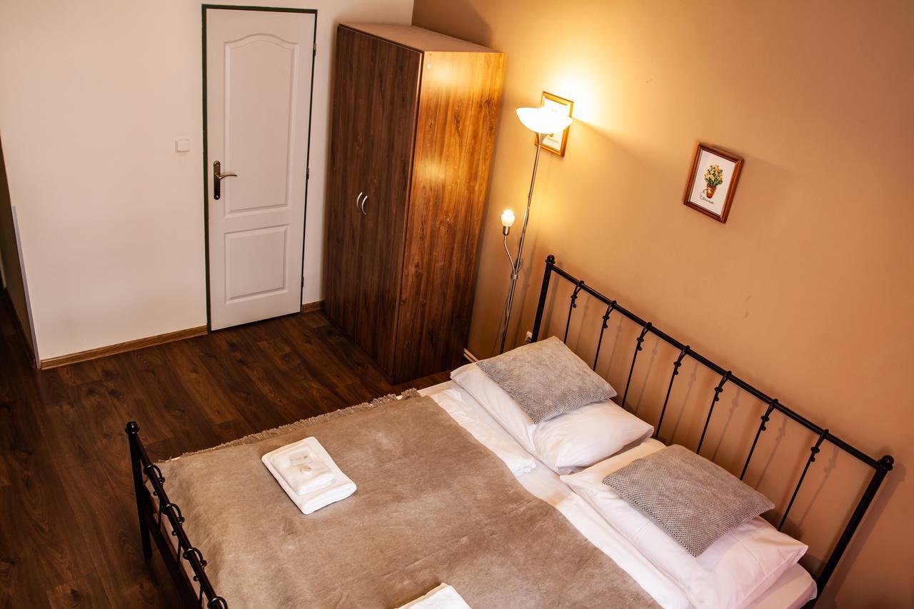Hotel Sunflower Prag Exterior foto